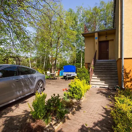 Przestronne Mieszkanie Z Ogrodem I Parkingiem Radwanice