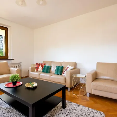 Apartamento Przestronne Mieszkanie Z Ogrodem I Parkingiem Radwanice